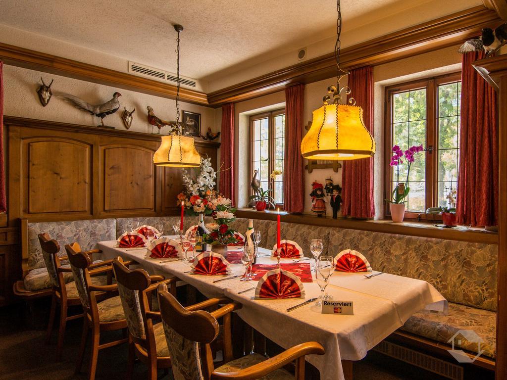 Hotel Restaurant Alte Linde Bad Wildbad Esterno foto