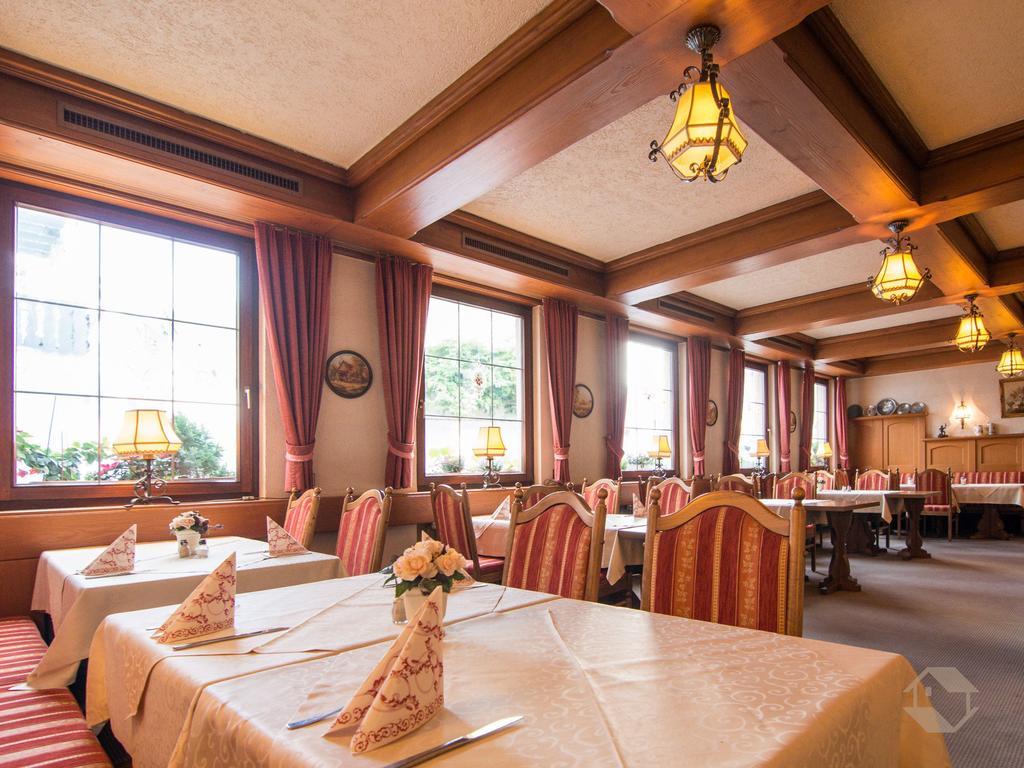 Hotel Restaurant Alte Linde Bad Wildbad Esterno foto