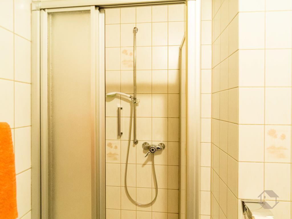 Hotel Restaurant Alte Linde Bad Wildbad Esterno foto
